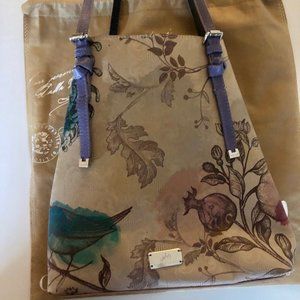 STUNNING LEATHER COLOMBIAN VELEZ BAG